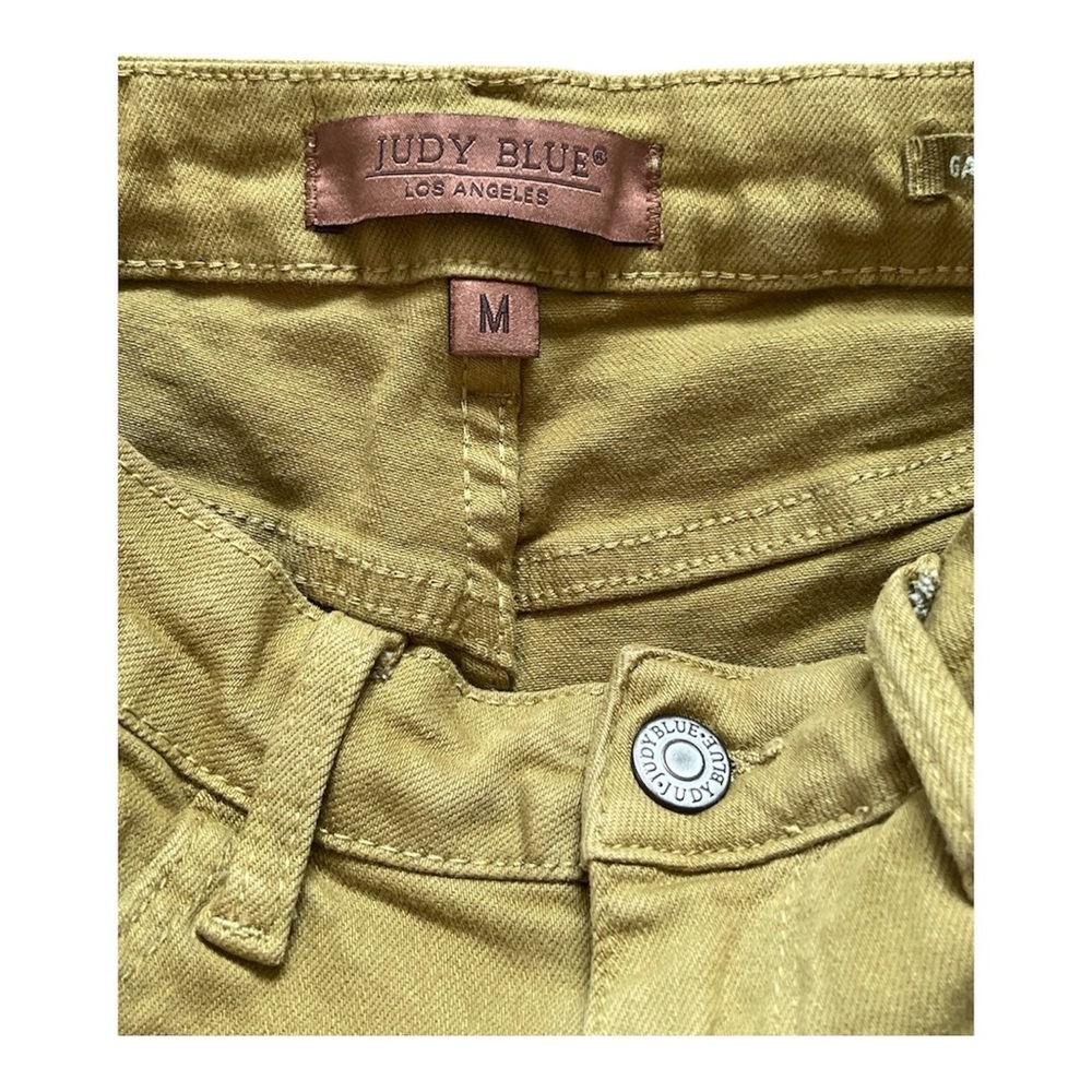 Judy Blue Mid Rise Frayed Hem Shorts Green Garment Dyed Size Medium - Picture 5 of 5